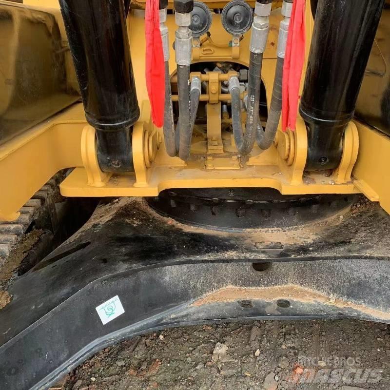 CAT 312 D Pásové rýpadlá