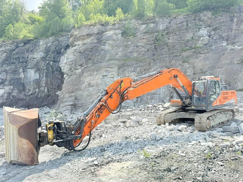 Doosan DX 300 LC-5 Pásové rýpadlá