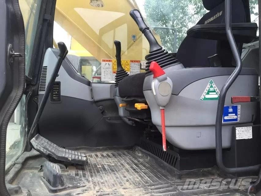 Komatsu pc220-7 Pásové rýpadlá