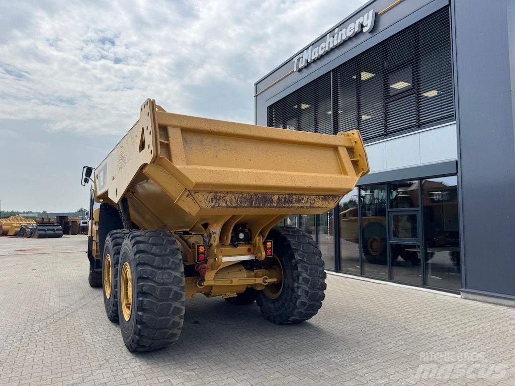 CAT 730 Kĺbové nákladné autá
