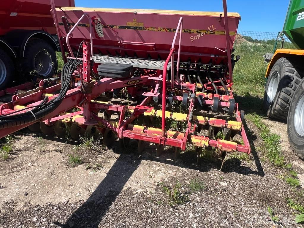 Väderstad Rapid400C Kombinované sejačky