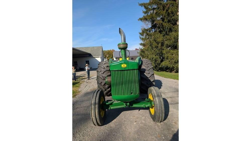 John Deere R Traktory