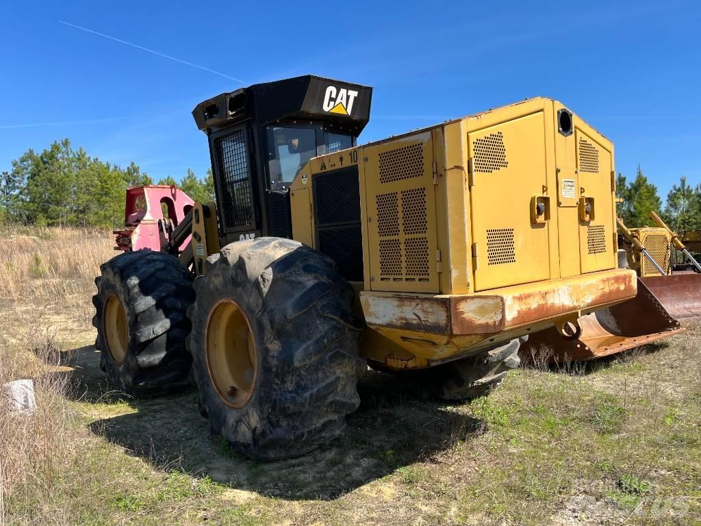 CAT 553 C Stínacie harvestory