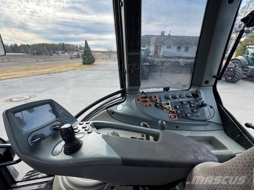 Valtra T 162 Traktory