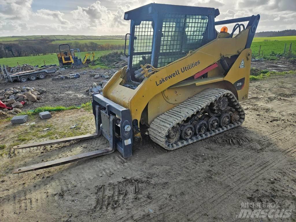 CAT 257 B 3 Šmykom riadené nakladače