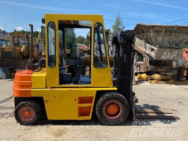 Kalmar DB 3-500 Dieselové vozíky