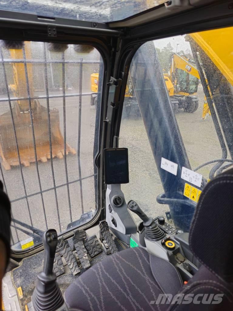 CAT 374 Pásové rýpadlá