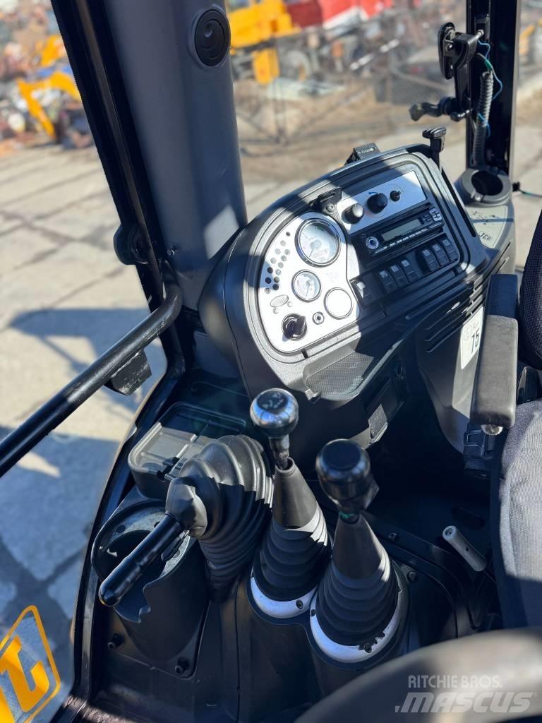 JCB 4 CX Rýpadlo-nakladače