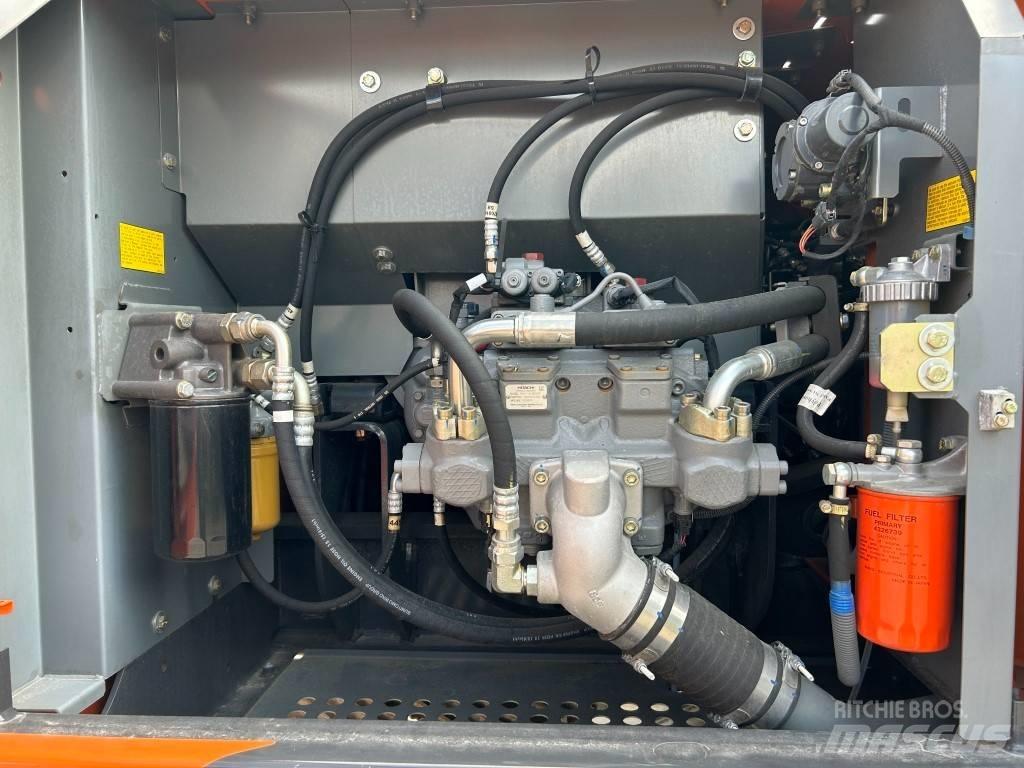 Hitachi ZX 220 LC Pásové rýpadlá