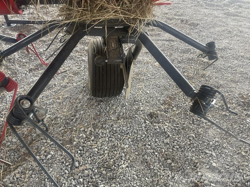 SIP SPIDER 915 / 8 Obracače a zhrabovače sena