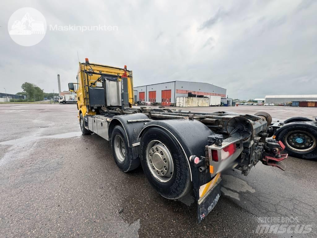 Scania R 420 LB Hákový nosič kontajnerov