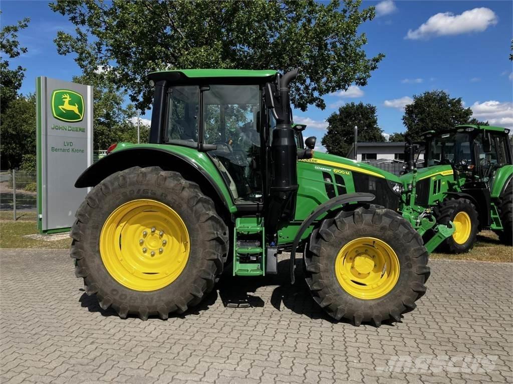 John Deere 6100M Traktory