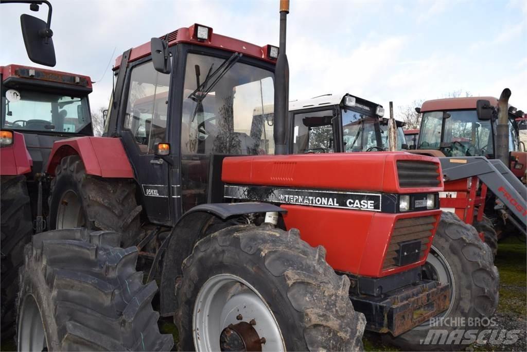 Case IH 956 XL Traktory