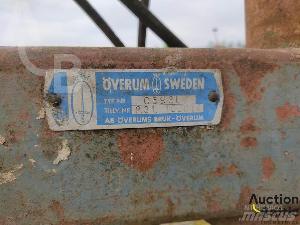 Överum C598L Pluhy