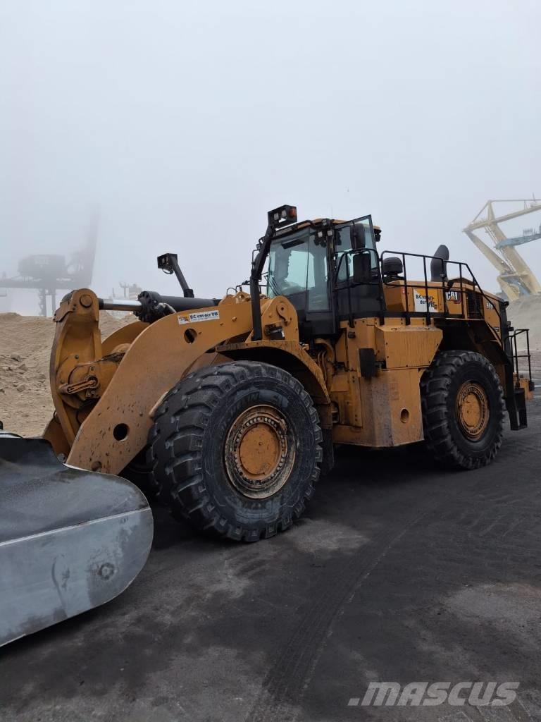 CAT 988XE Kolesové nakladače