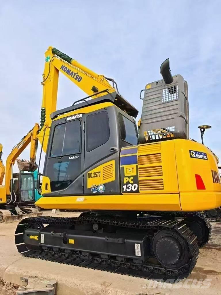 Komatsu 130-7 Pásové rýpadlá