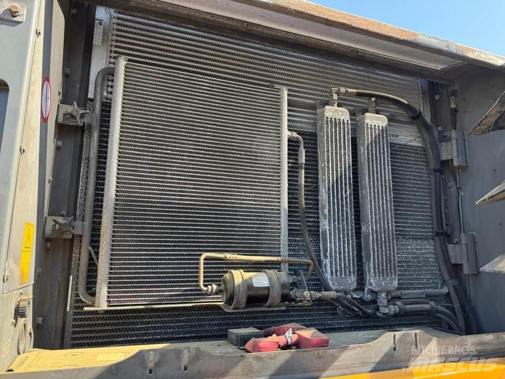 Liebherr LH 30 M Stroje pre manipuláciu s odpadom