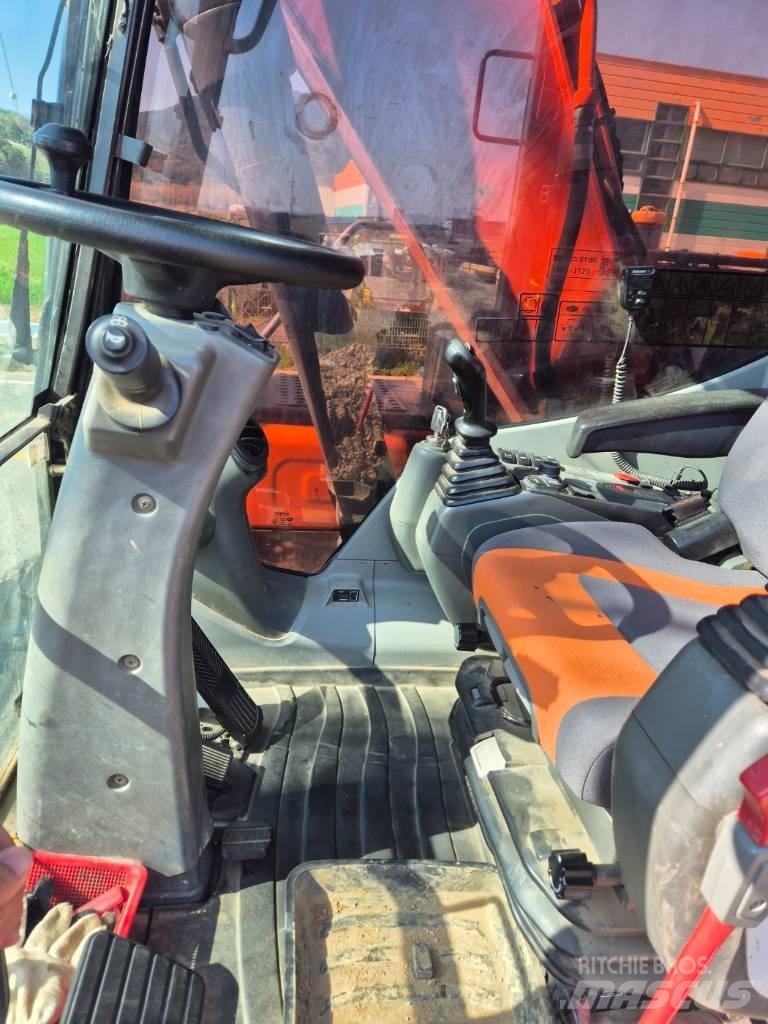 Doosan DX 140 W-5 Kolesové rýpadlá