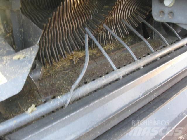 CLAAS Rollant 455 RC Lisy na okrúhle balíky