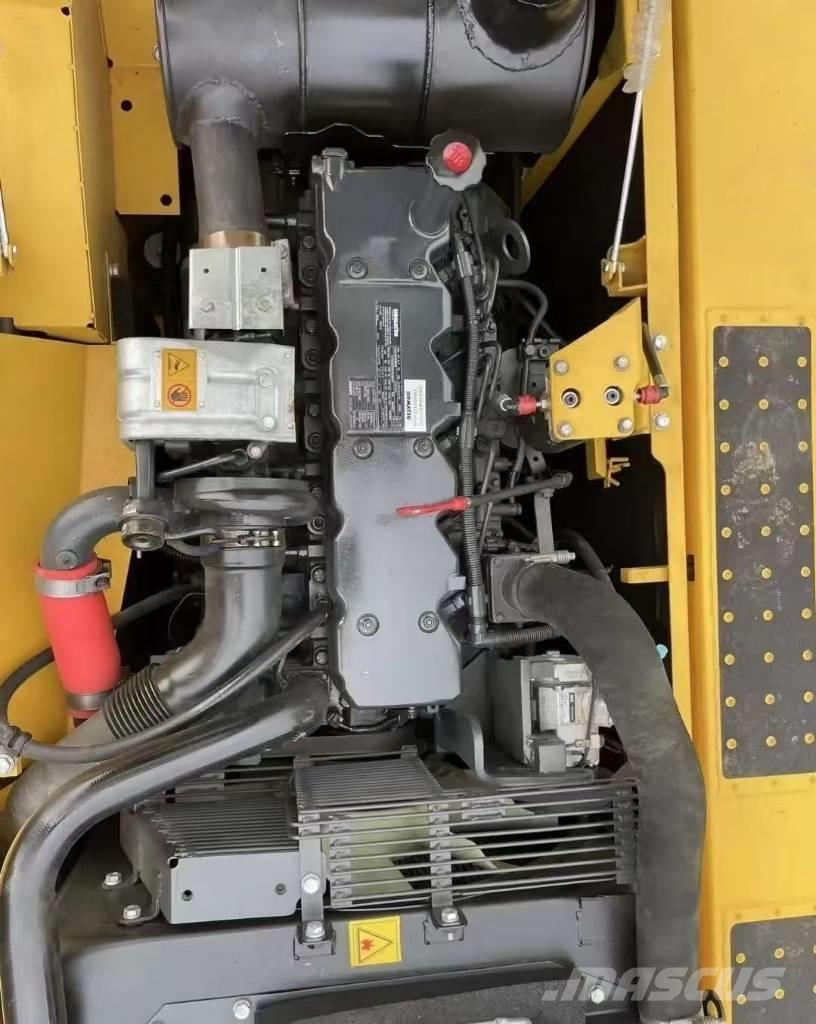 Komatsu PC 240 Pásové rýpadlá