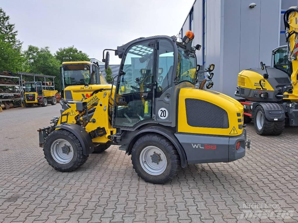 Wacker Neuson WL38 Kolesové nakladače