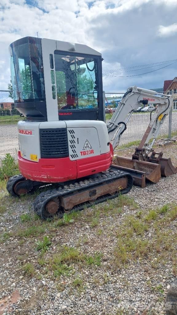 Takeuchi TB 23 R Mini rýpadlá < 7t