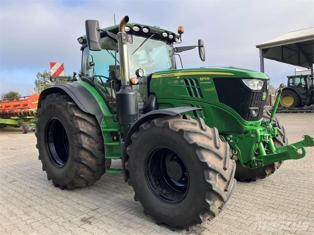 John Deere 6175R Traktory