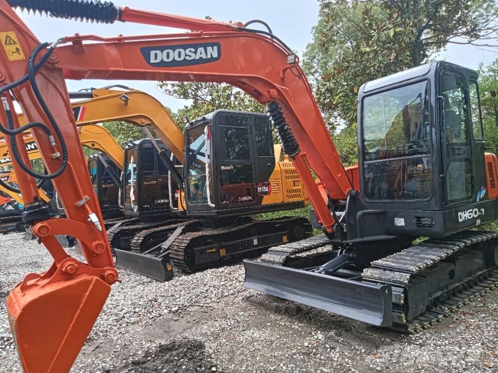 Doosan DH 60-7 Pásové rýpadlá