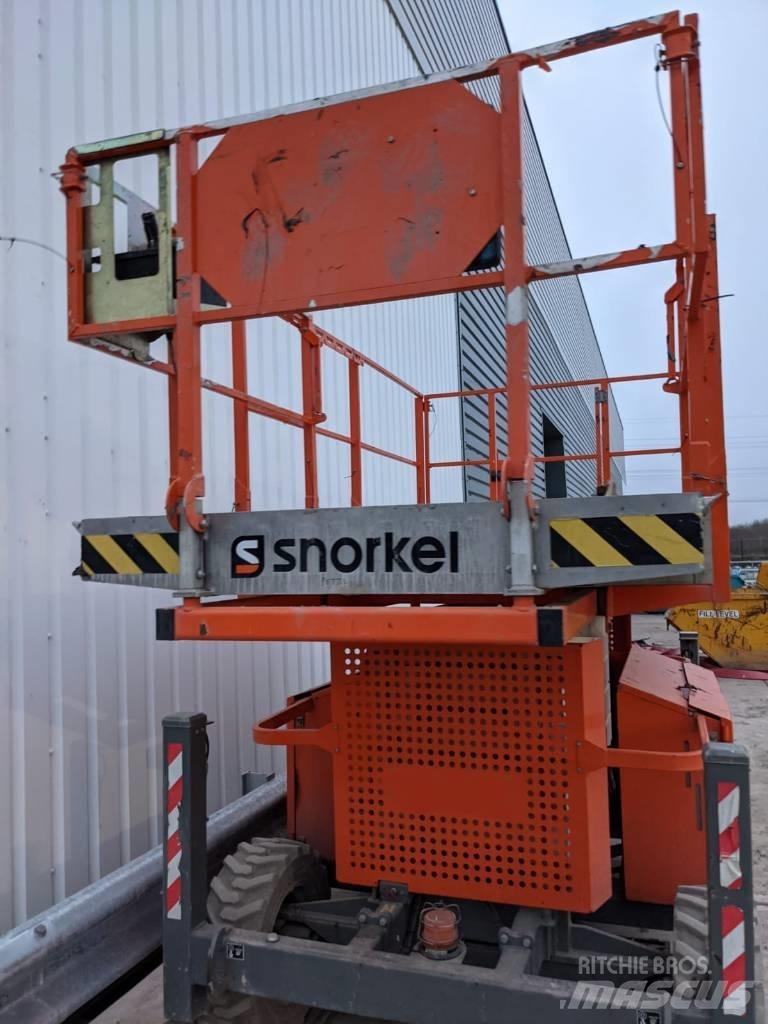 Snorkel S 3370 RT Nožnicové zdvíhacie plošiny