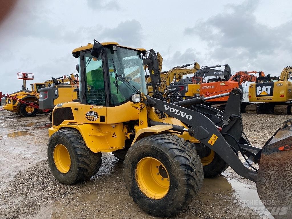Volvo L 35 G Kolesové nakladače