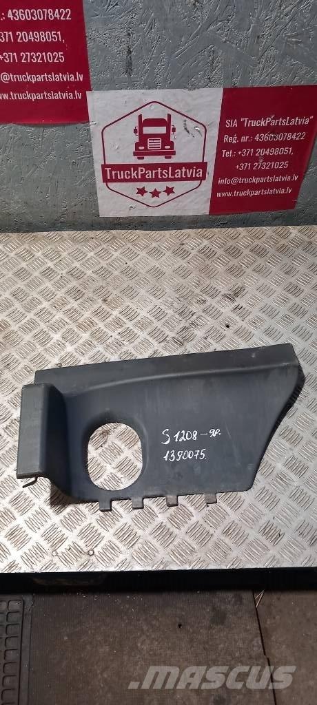Scania 94 D.   1390075 Kabíny a interiér