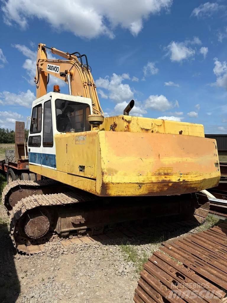 Daewoo DH 220LC Pásové rýpadlá