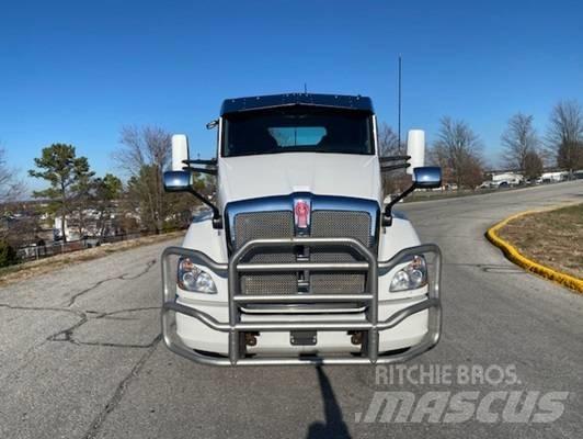 Kenworth T 680 Ťahače