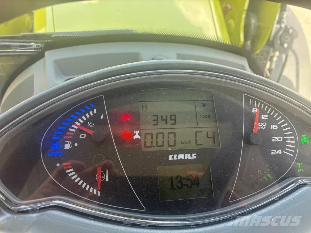 CLAAS ARION 650 CIS+ Traktory