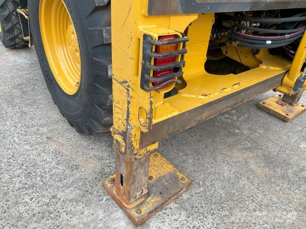 CAT 432F2 Rýpadlo-nakladače