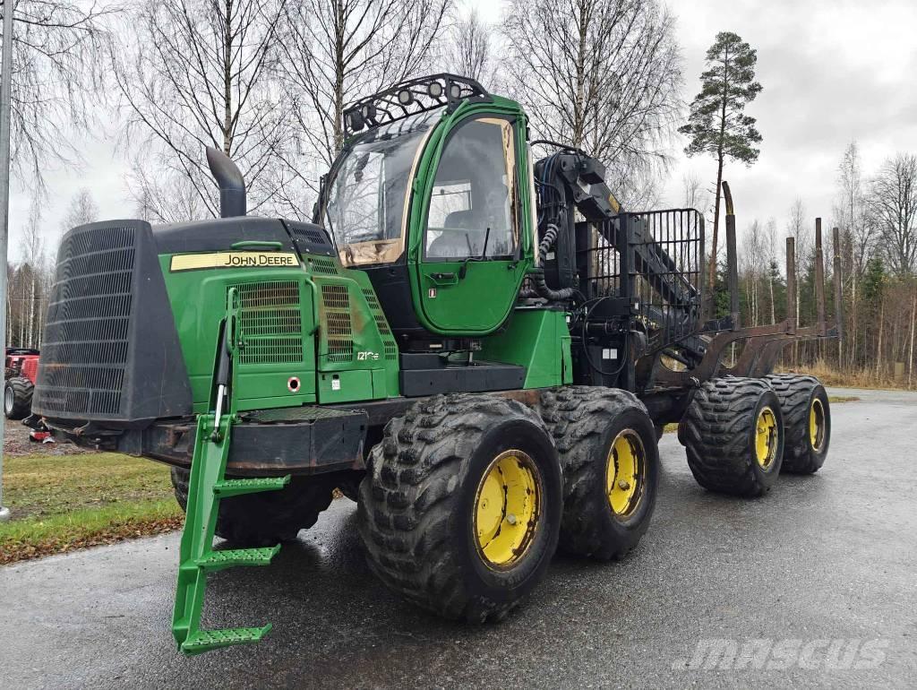 John Deere 1210 E Lesné traktory