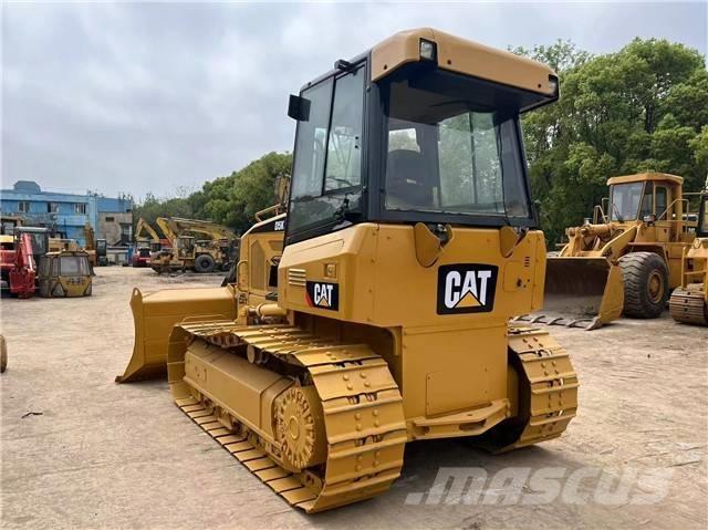 CAT D 5 K Pásové dozéry