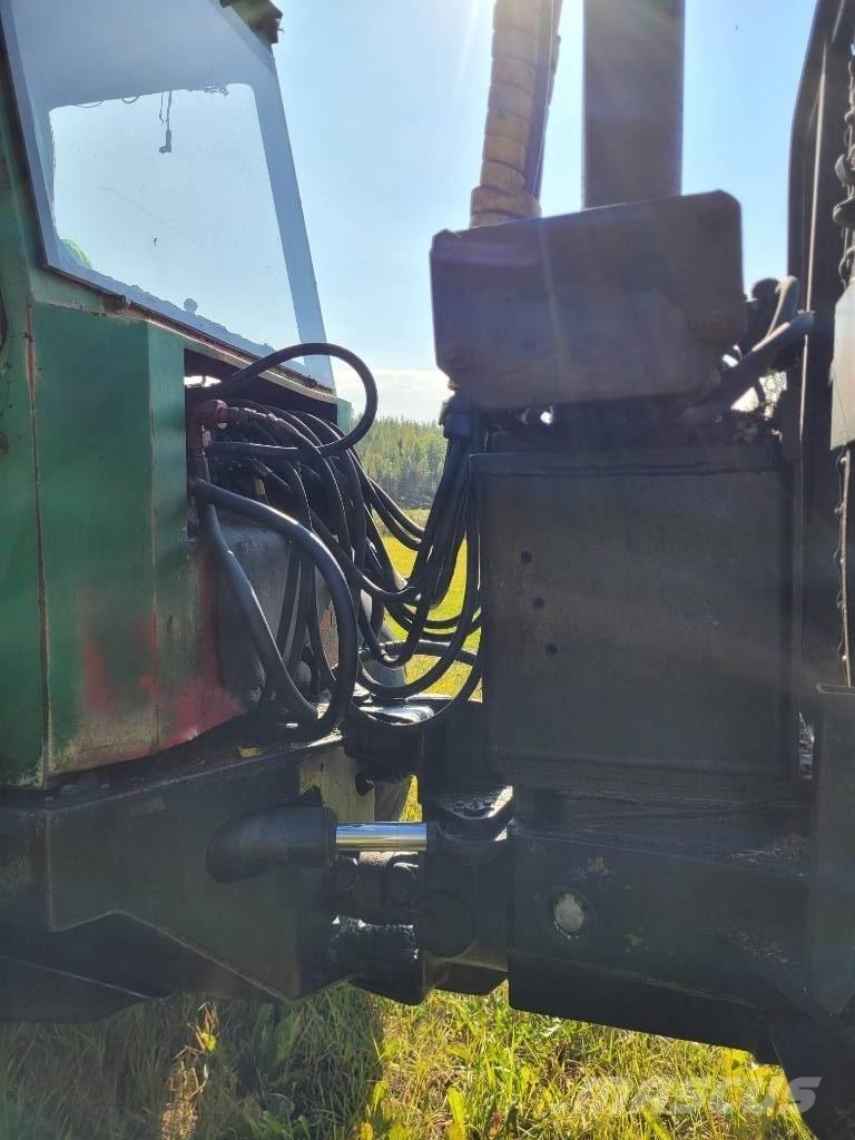 Lokomo 909 Lesné traktory