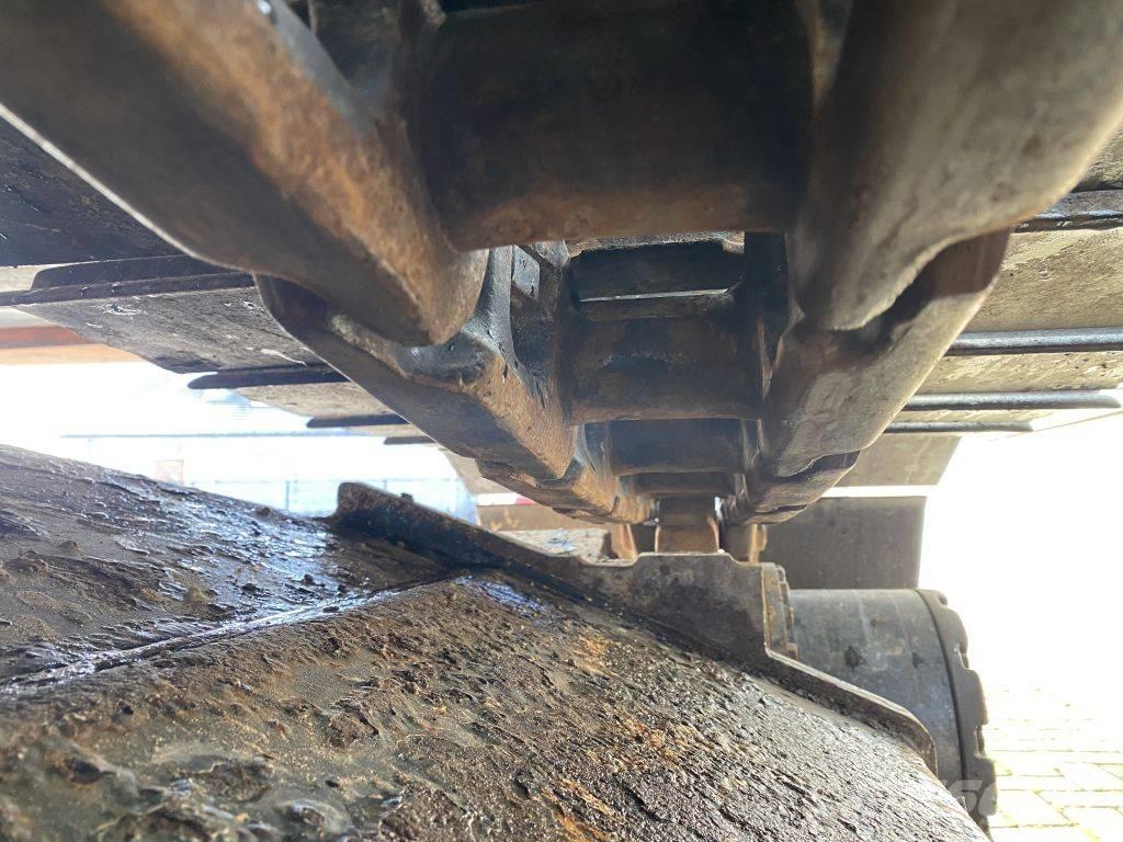 Hitachi ZX 180 LC-3 Pásové rýpadlá