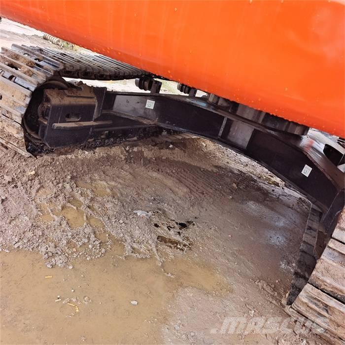 Doosan DX 340 LC Pásové rýpadlá