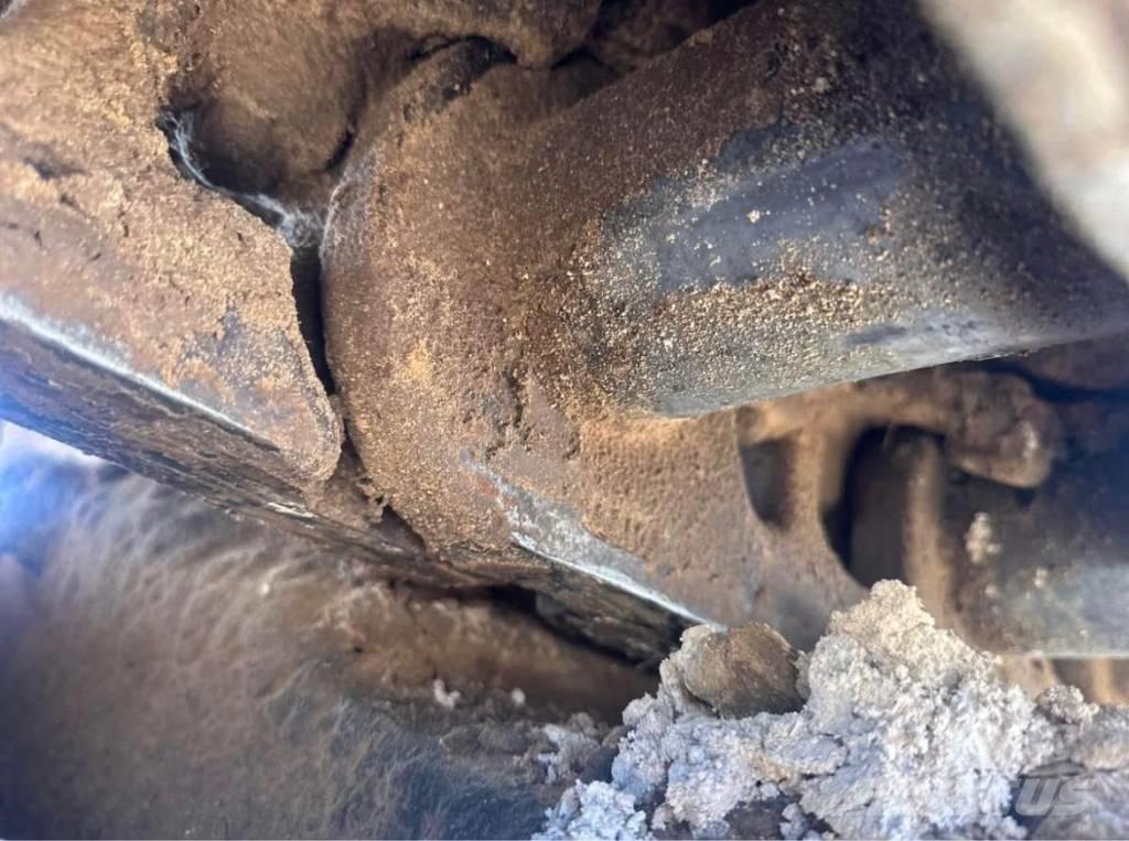 CAT 375 B Pásové rýpadlá