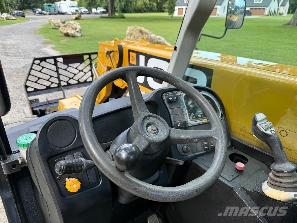 JCB 525-60 Teleskopické manipulátory