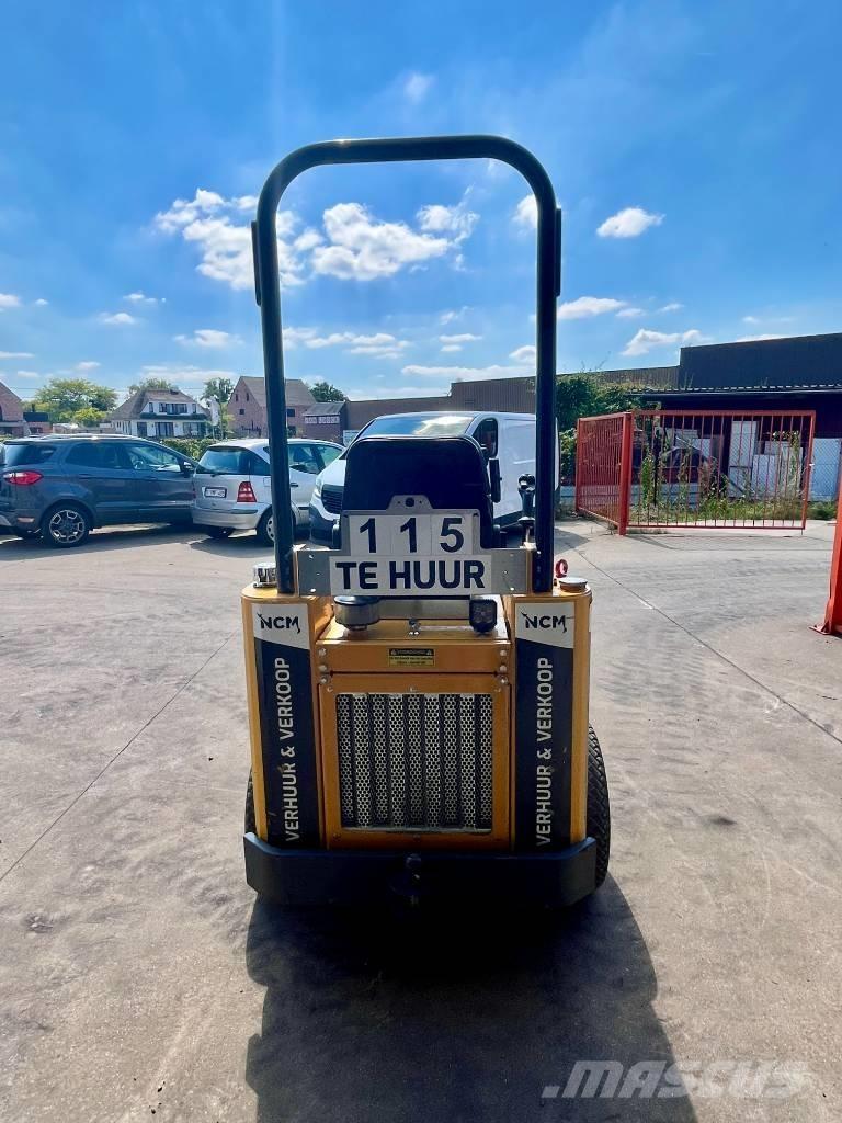 Knikmops KM 100 Kolesové nakladače