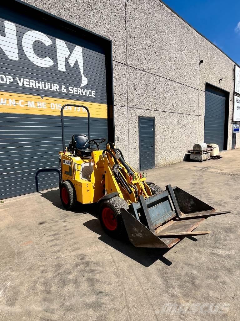 Knikmops KM 100 Kolesové nakladače