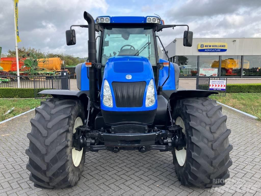 New Holland TVT 145 Traktory