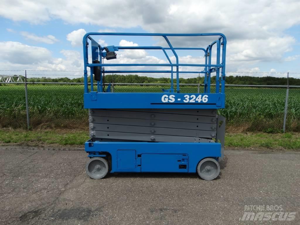Genie GS 3246 Nožnicové zdvíhacie plošiny