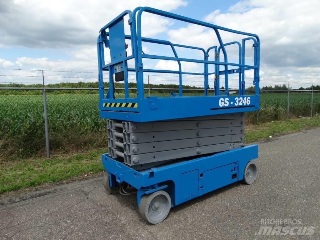 Genie GS 3246 Nožnicové zdvíhacie plošiny