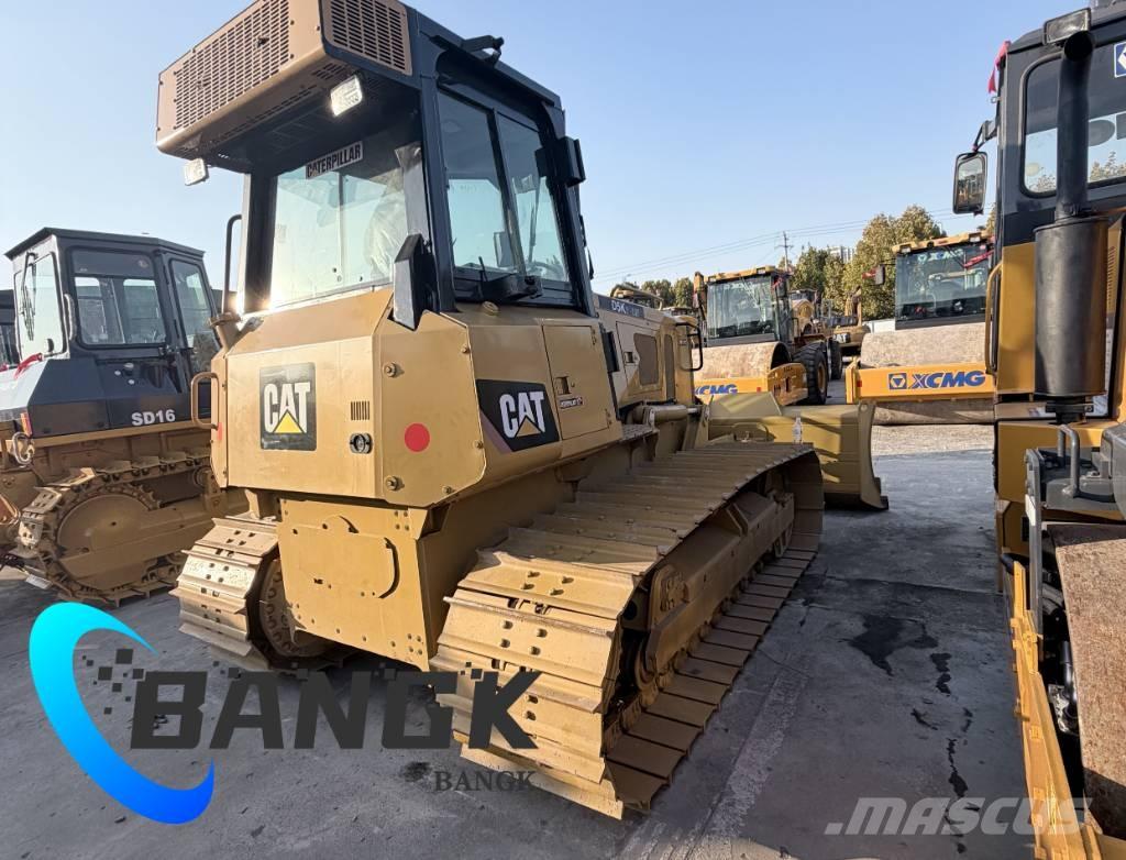 CAT d5k Pásové dozéry