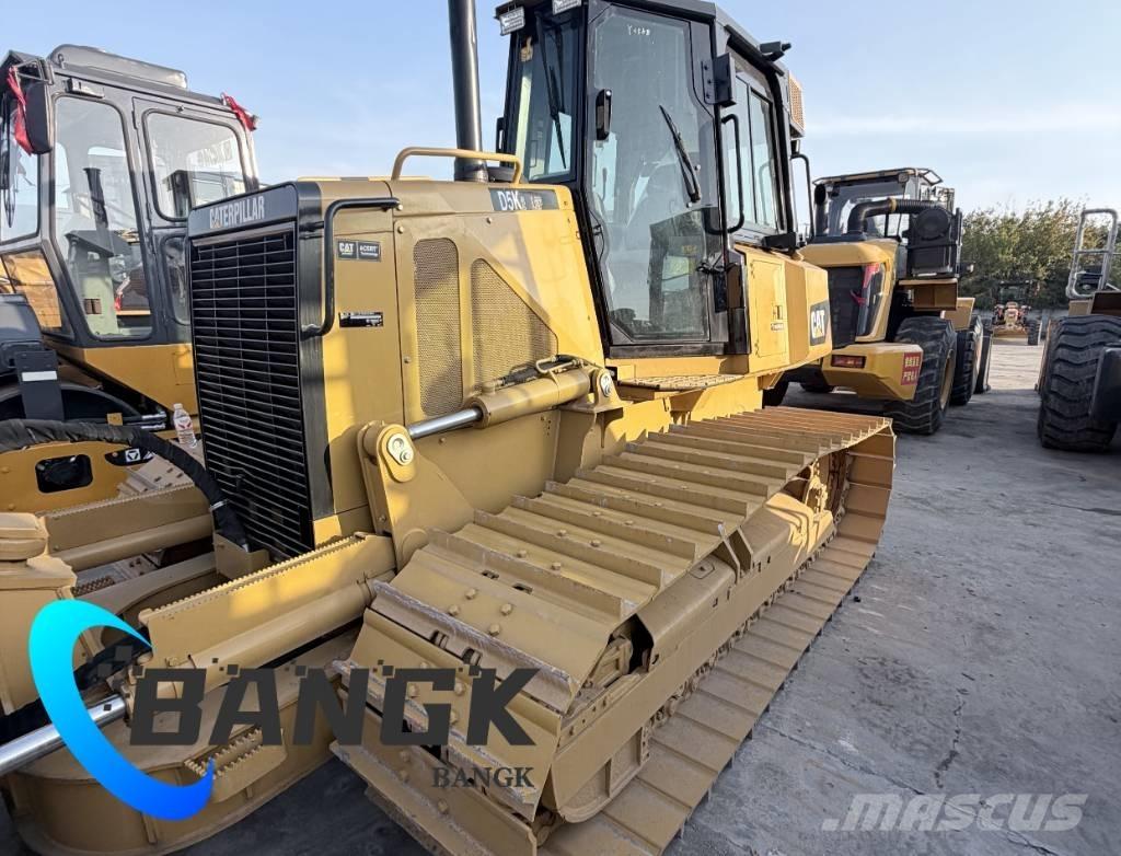 CAT d5k Pásové dozéry