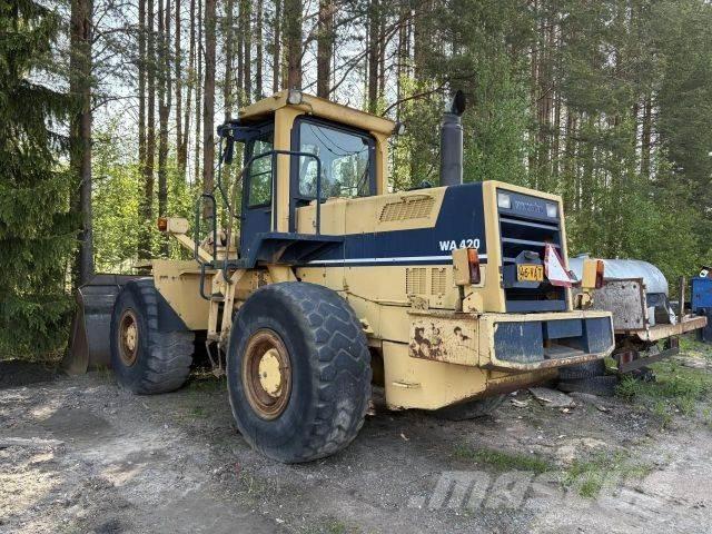 Komatsu WA420-1 Kolesové nakladače